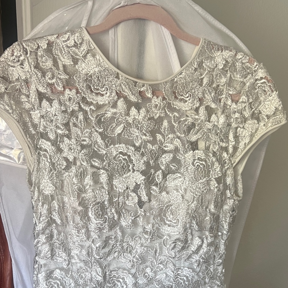 David's Bridal White Lace Wedding Dress